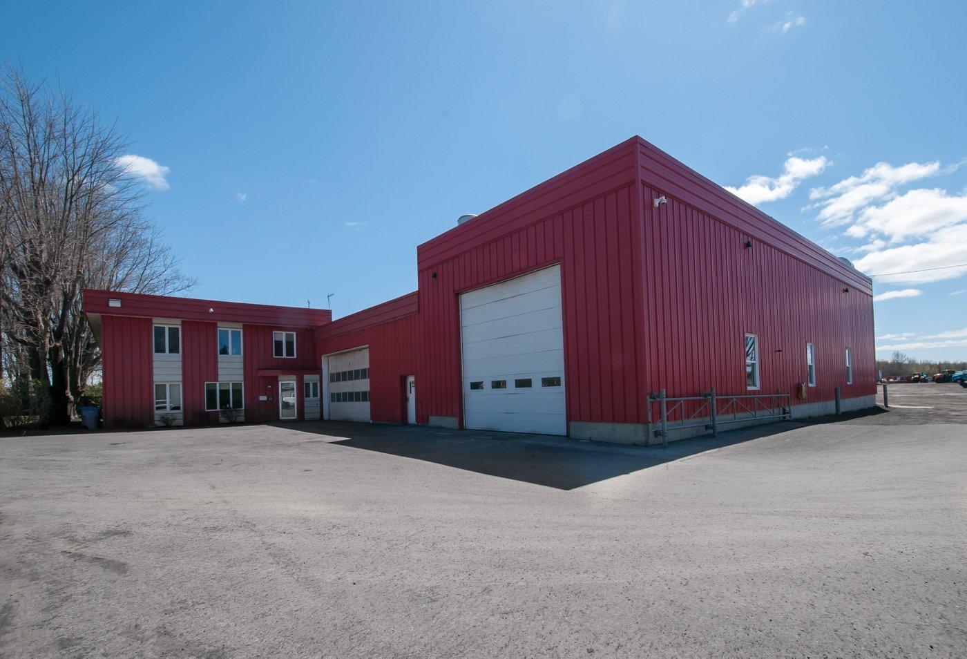 









402


Rue St-Denis

,
Saint-Alexandre,




QC
J0J1S0

