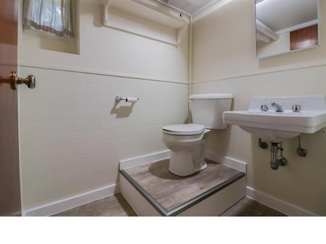 












240C North River Road

,
Charlottetown,




PE
C1A 3L7

