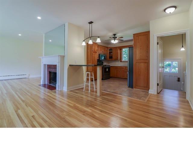 












240C North River Road

,
Charlottetown,




PE
C1A 3L7

