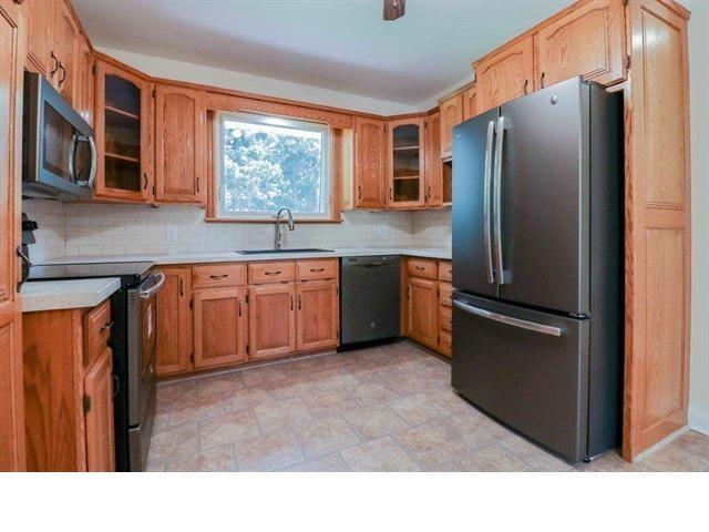 












240C North River Road

,
Charlottetown,




PE
C1A 3L7

