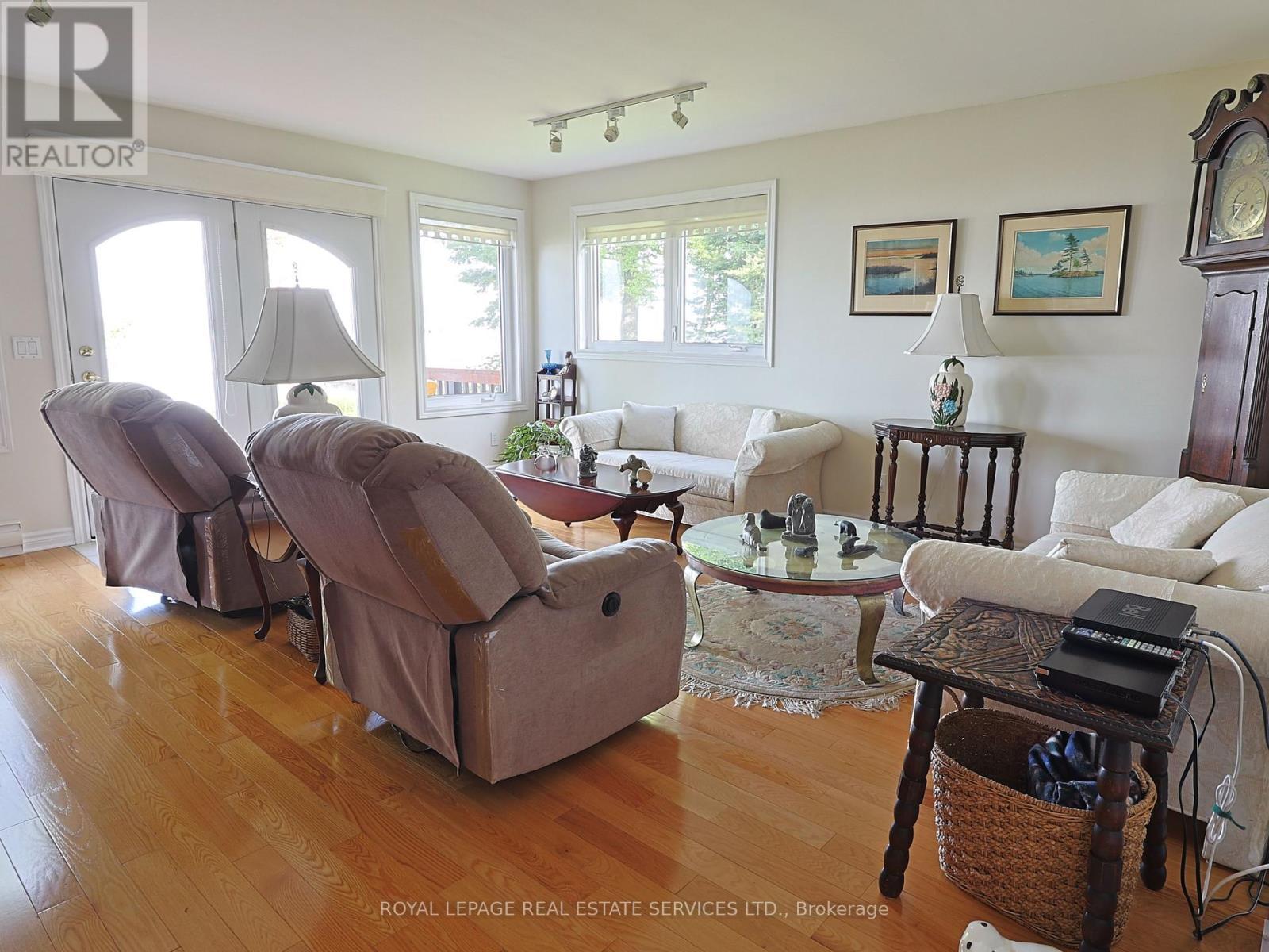 












525 RIVERSIDE DRIVE

,
St. Joseph,




Ontario
P0R1J0

