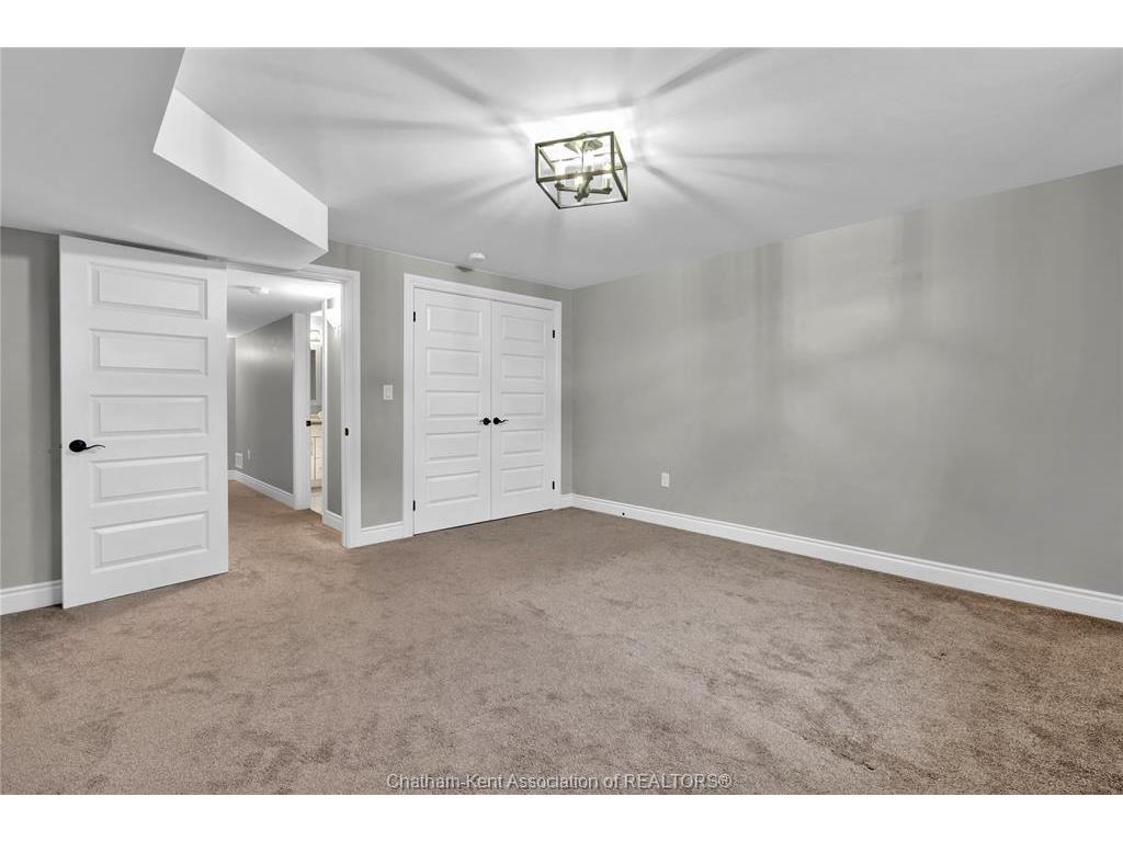 









25


Champlain

Court,
Chatham,




ON
N7L 0A4

