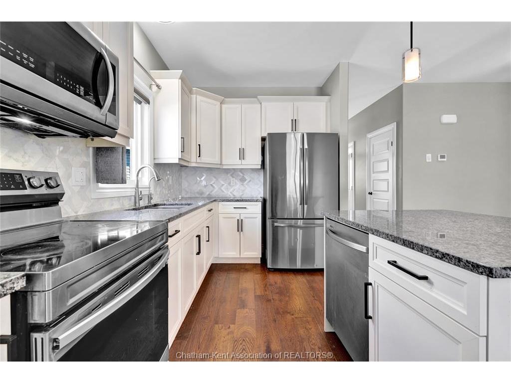 









25


Champlain

Court,
Chatham,




ON
N7L 0A4

