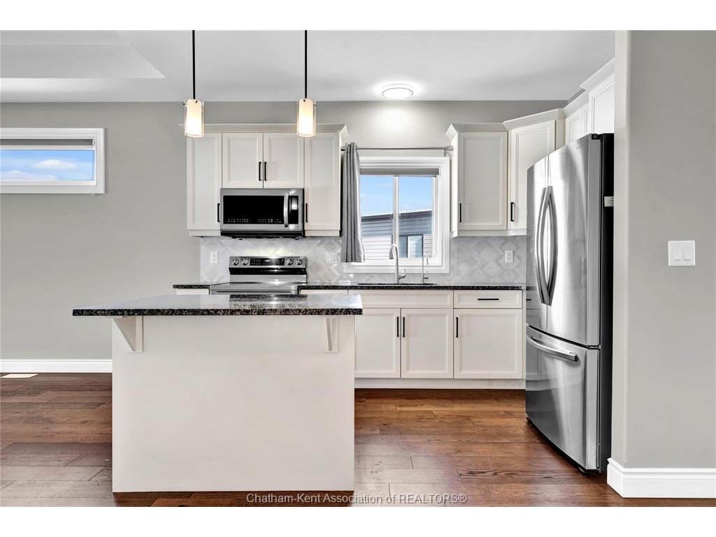 









25


Champlain

Court,
Chatham,




ON
N7L 0A4

