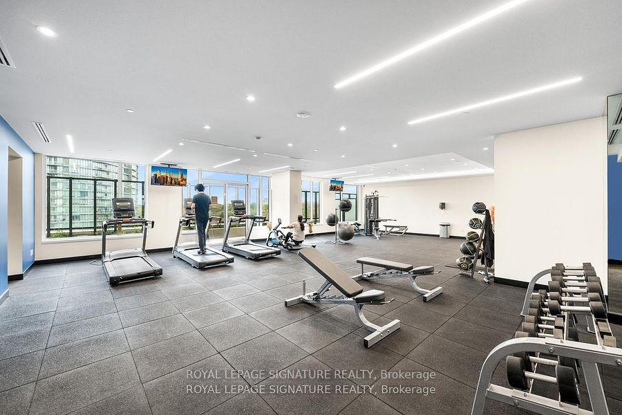 









1928


Lake Shore

Boulevard West, 2115,
Toronto,




ON
M6S 0B1

