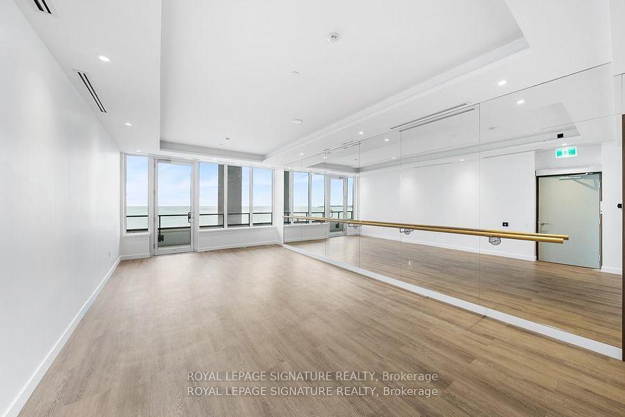 









1928


Lake Shore

Boulevard West, 2115,
Toronto,




ON
M6S 0B1

