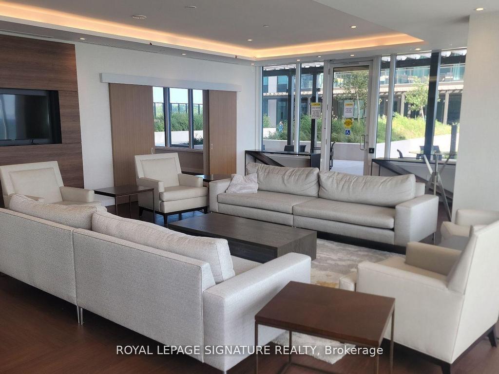 









1928


Lake Shore

Boulevard West, 2115,
Toronto,




ON
M6S 0B1

