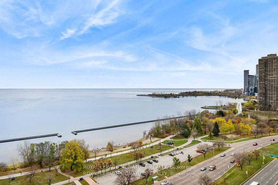 









1928


Lake Shore

Boulevard West, 2115,
Toronto,




ON
M6S 0B1

