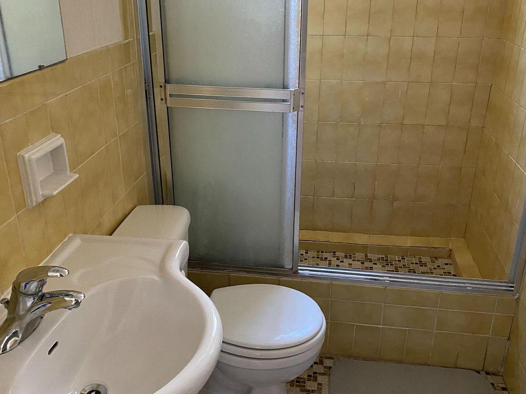 









2593


Vineland

Road,
Mississauga,




ON
L5K 2A3

