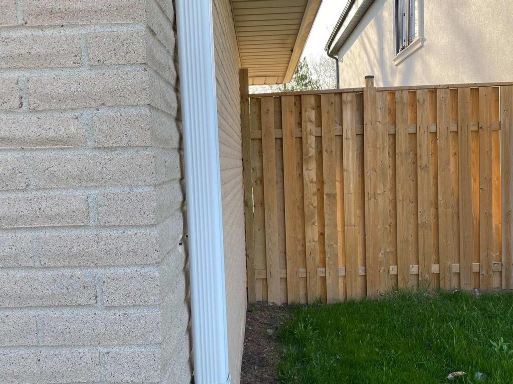 









2593


Vineland

Road,
Mississauga,




ON
L5K 2A3

