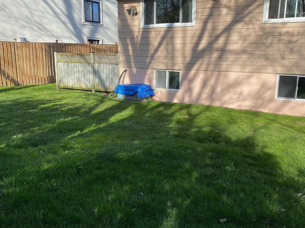 









2593


Vineland

Road,
Mississauga,




ON
L5K 2A3

