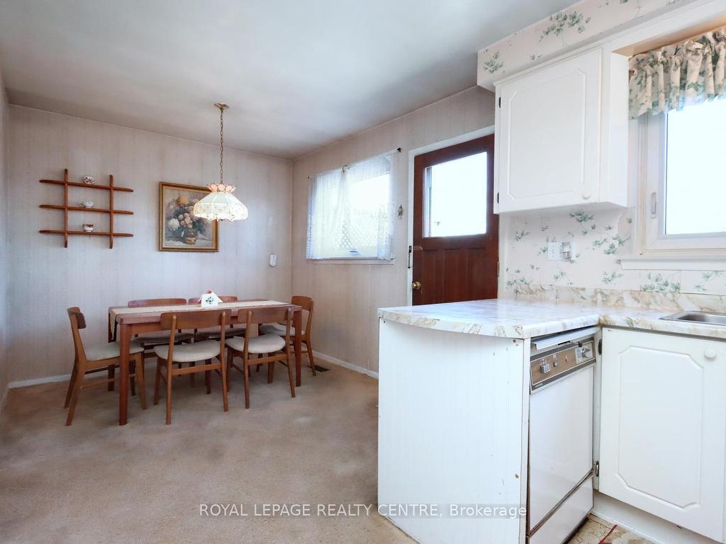 









3123


Jessica

Court,
Mississauga,




ON
L5C 1X7

