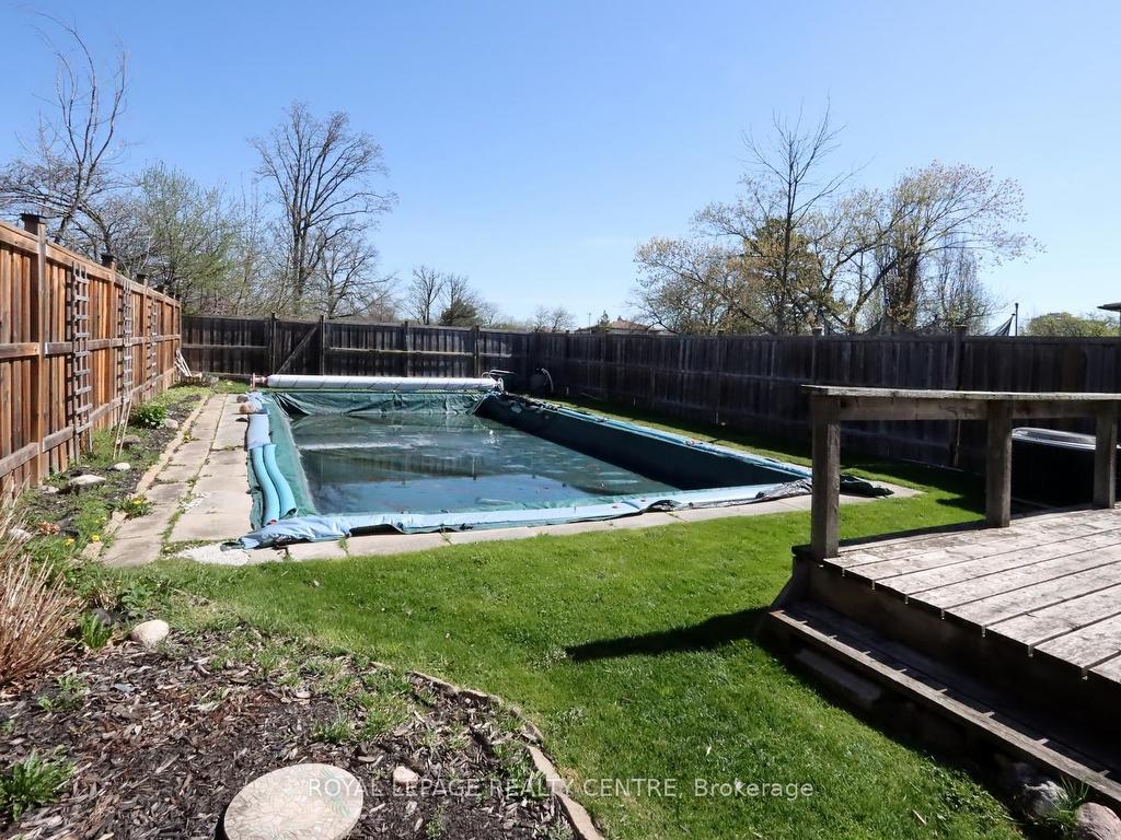 









3123


Jessica

Court,
Mississauga,




ON
L5C 1X7

