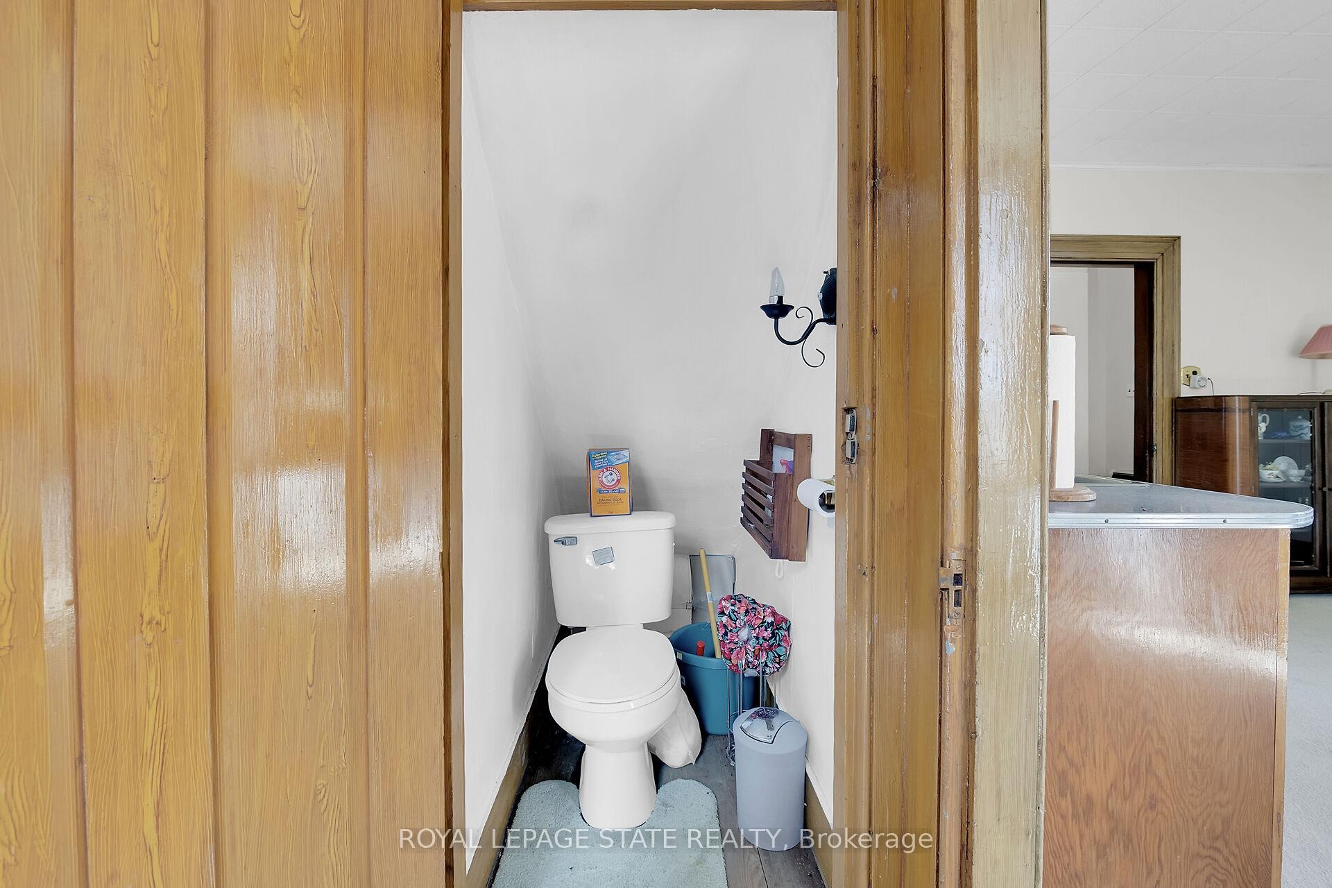 









521


Baptist Church

Road,
Brant,







ON
N3W 2G9

