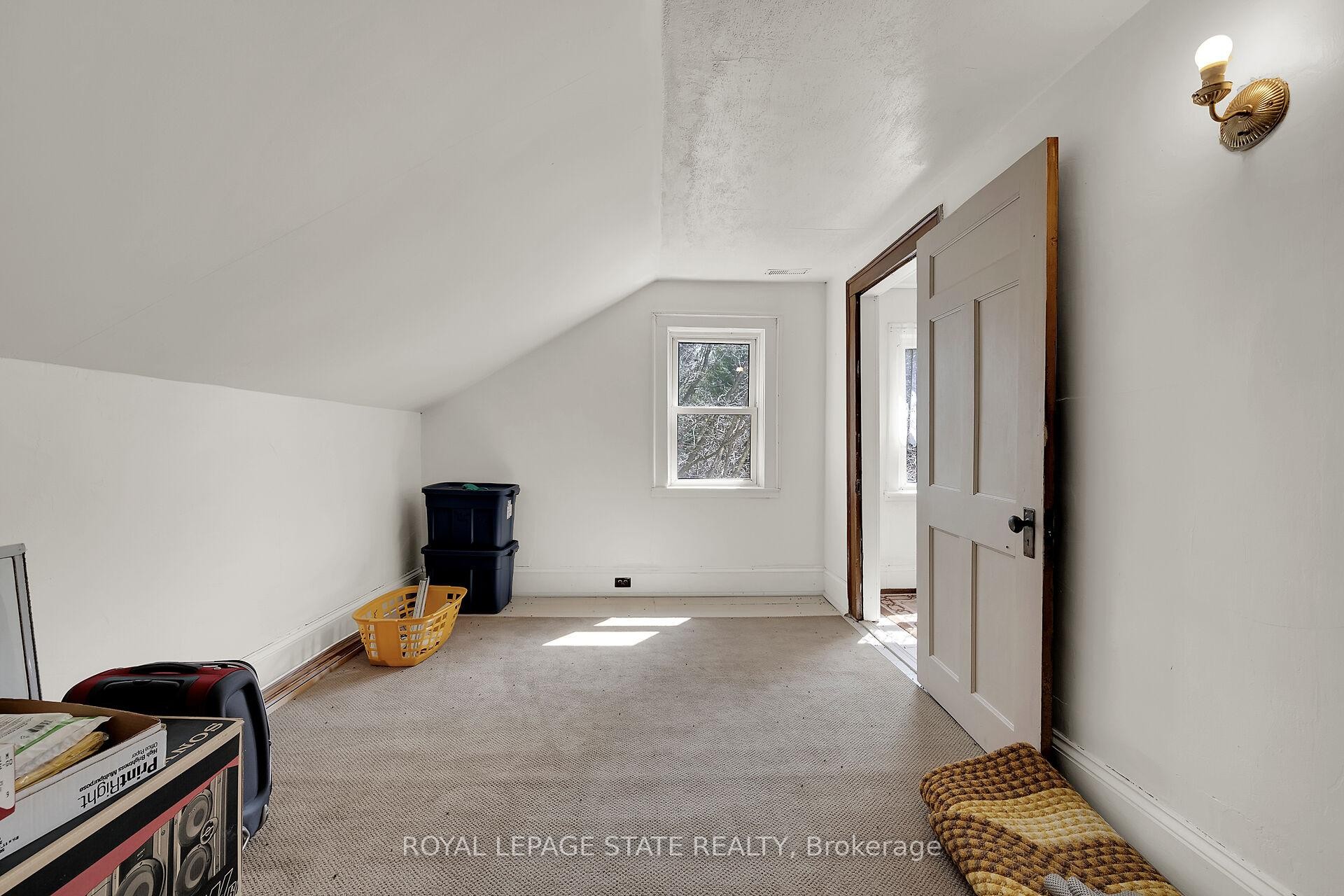 









521


Baptist Church

Road,
Brant,







ON
N3W 2G9

