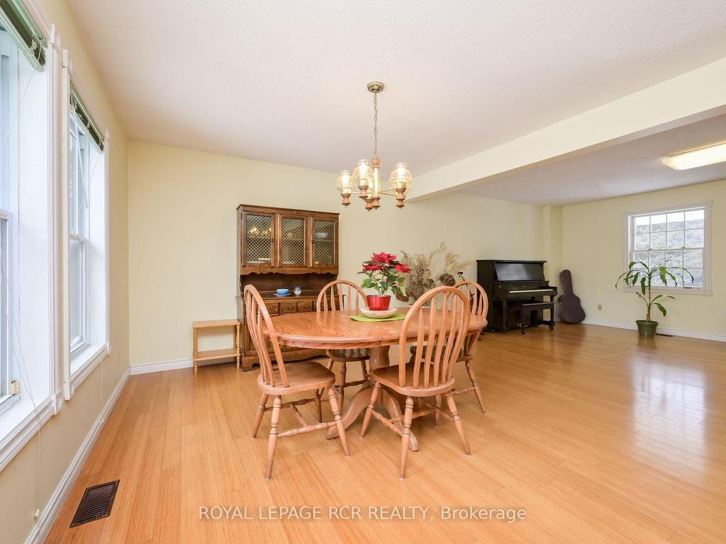 









919


Guelph

Road,
Centre Wellington,




ON
N1M 3G5

