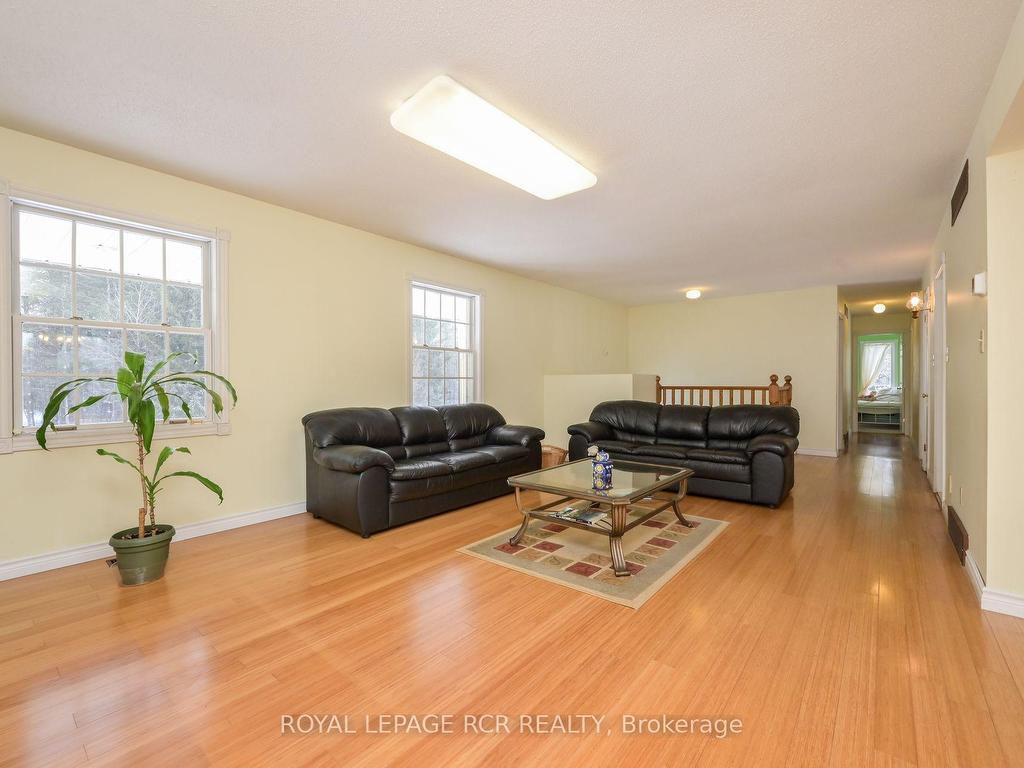 









919


Guelph

Road,
Centre Wellington,




ON
N1M 3G5

