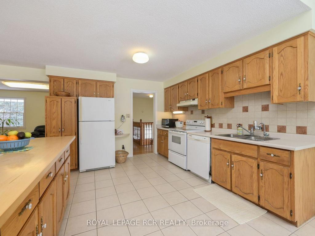 









919


Guelph

Road,
Centre Wellington,




ON
N1M 3G5

