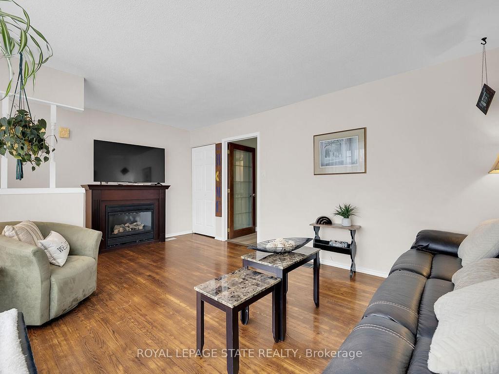 









221


East 24th

Street,
Hamilton,




ON
L8V 2Y5

