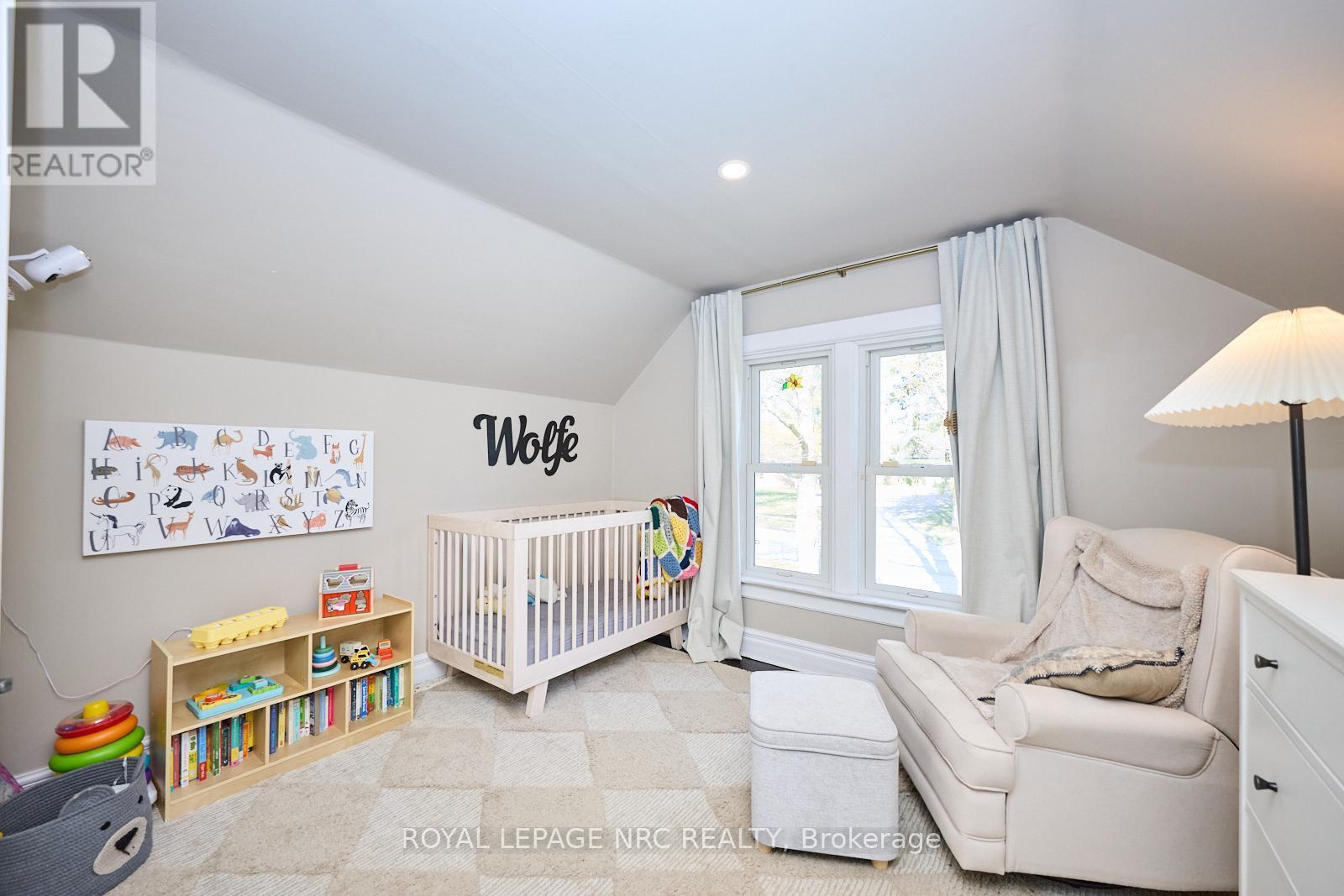 












553 RIDGE ROAD N

,
Fort Erie (Ridgeway),




Ontario
L0S1N0

