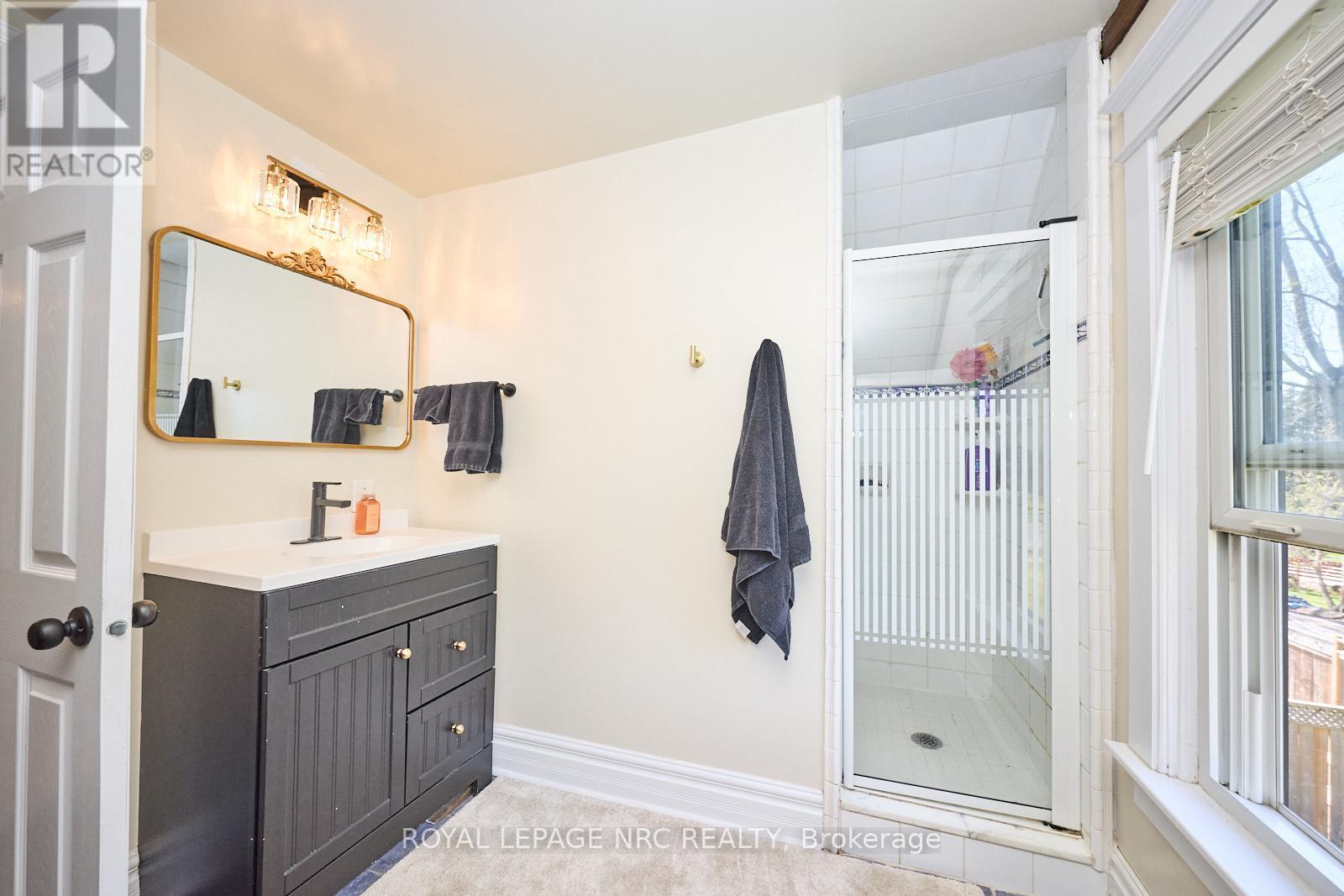 












553 RIDGE ROAD N

,
Fort Erie (Ridgeway),




Ontario
L0S1N0

