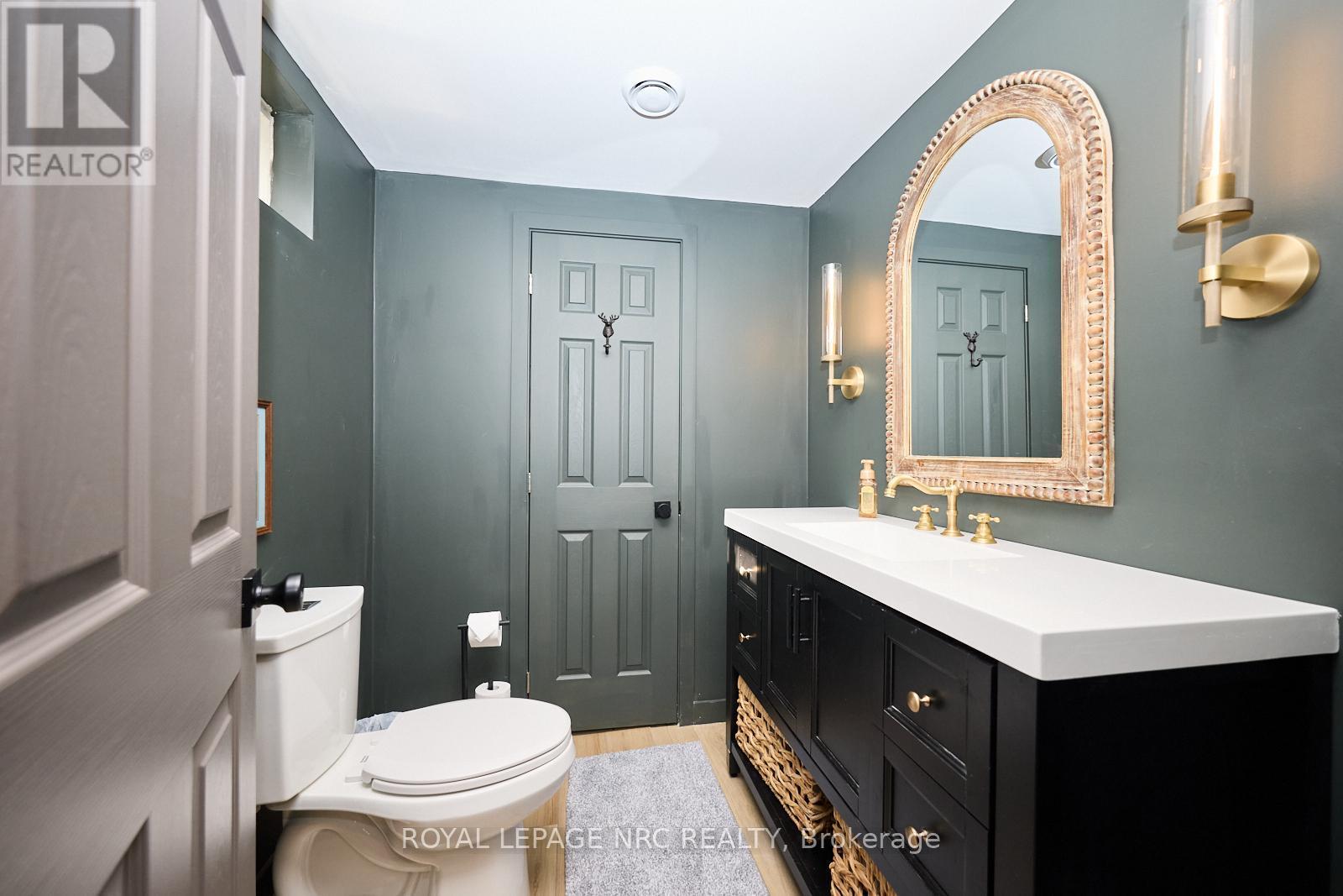 












553 RIDGE ROAD N

,
Fort Erie (Ridgeway),




Ontario
L0S1N0

