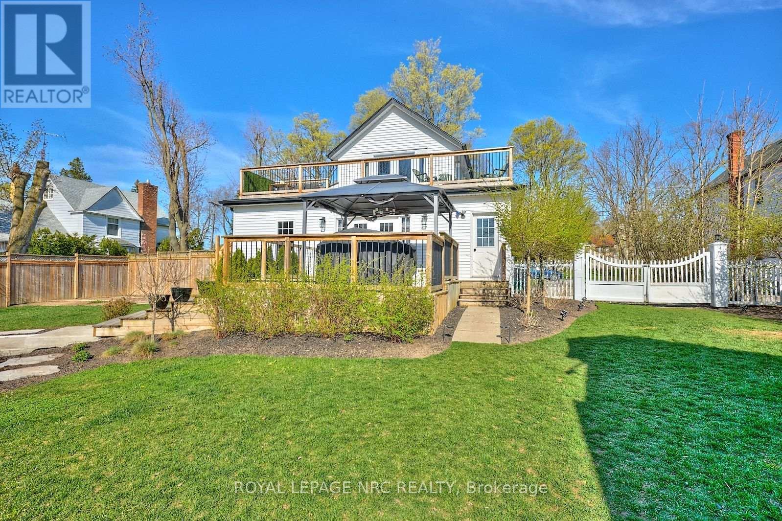 












553 RIDGE ROAD N

,
Fort Erie (Ridgeway),




Ontario
L0S1N0

