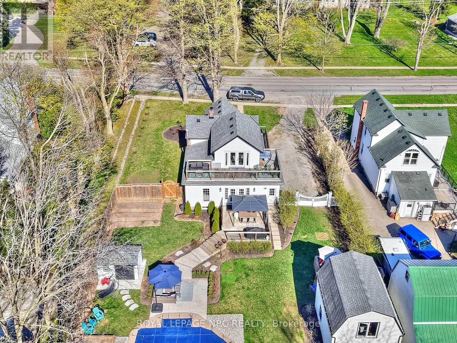












553 RIDGE ROAD N

,
Fort Erie (Ridgeway),




Ontario
L0S1N0

