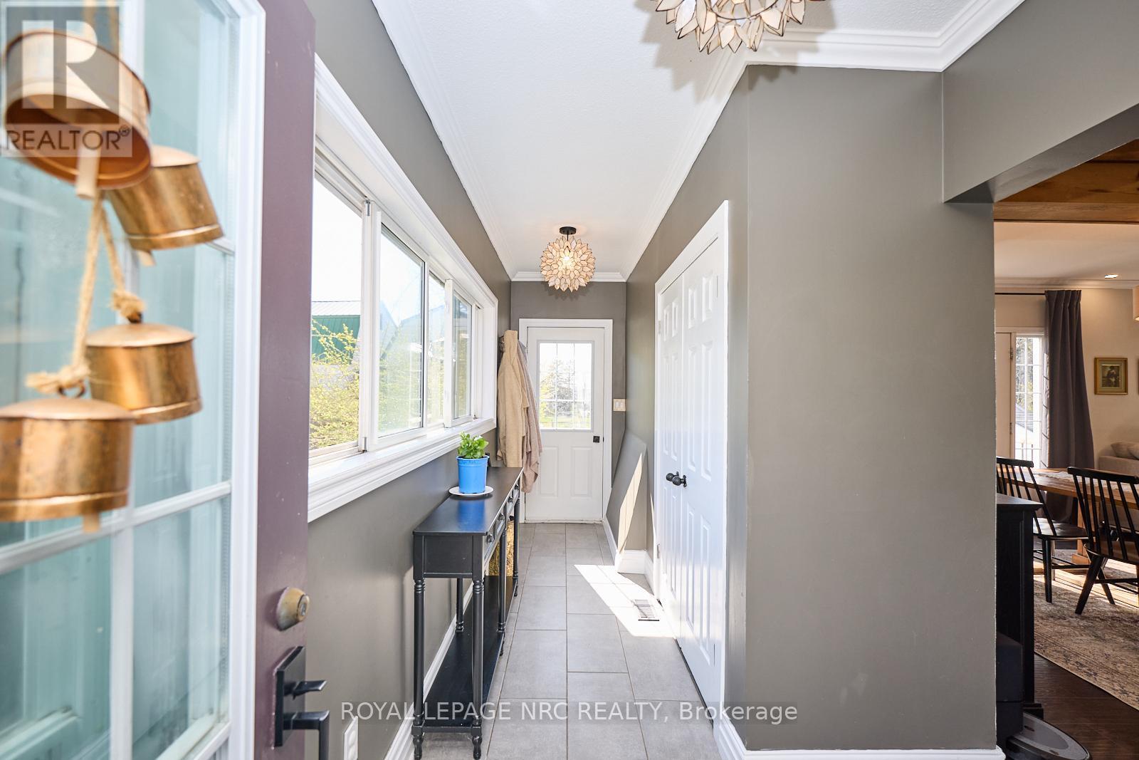 












553 RIDGE ROAD N

,
Fort Erie (Ridgeway),




Ontario
L0S1N0

