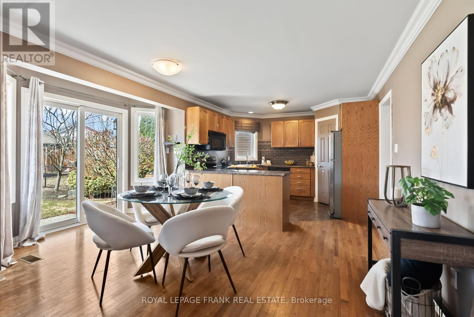 












148 NIAGARA DRIVE

,
Oshawa (Samac),




Ontario
L1G8B6

