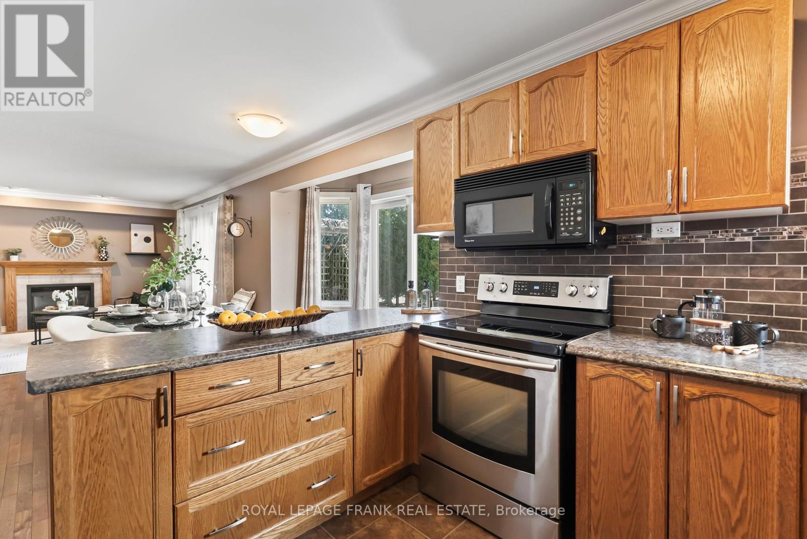 












148 NIAGARA DRIVE

,
Oshawa (Samac),




Ontario
L1G8B6

