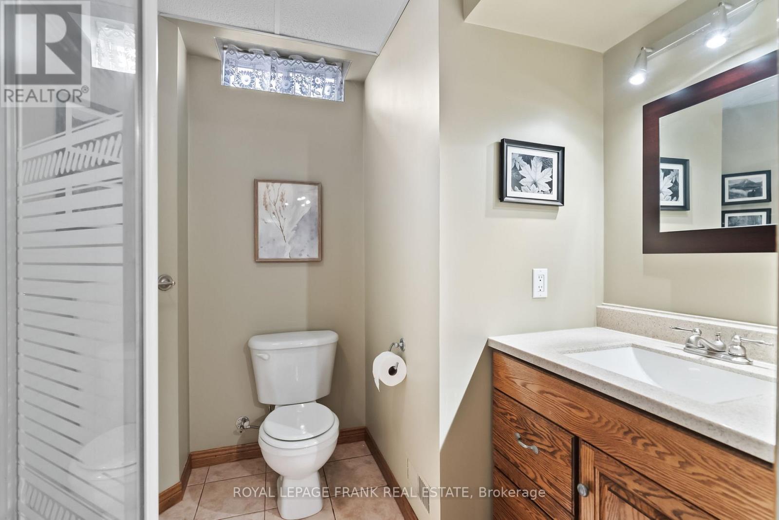 












148 NIAGARA DRIVE

,
Oshawa (Samac),




Ontario
L1G8B6

