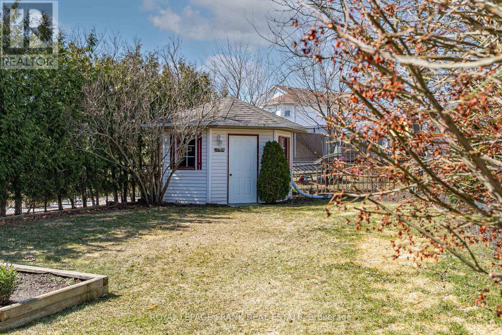 












148 NIAGARA DRIVE

,
Oshawa (Samac),




Ontario
L1G8B6

