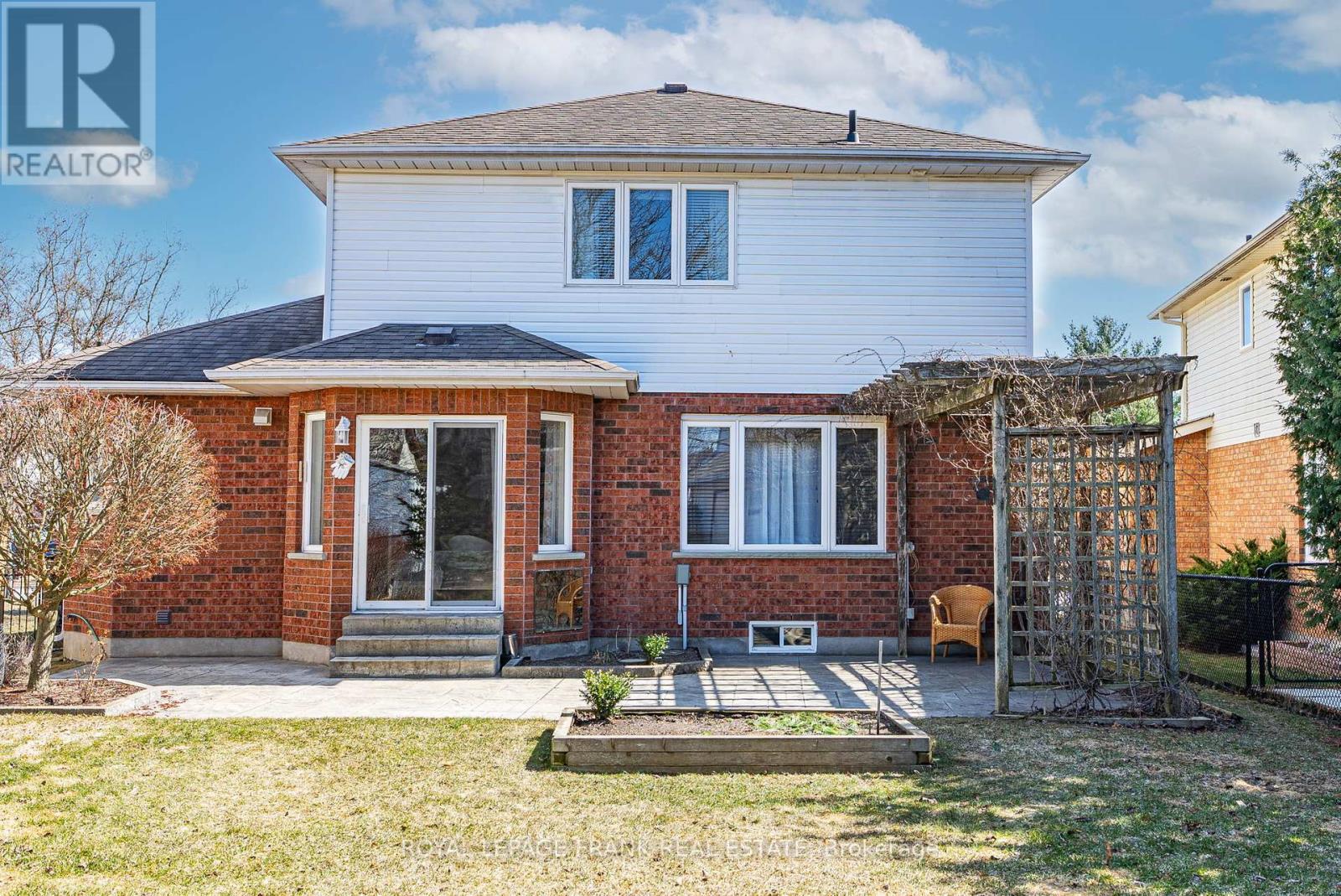 












148 NIAGARA DRIVE

,
Oshawa (Samac),




Ontario
L1G8B6

