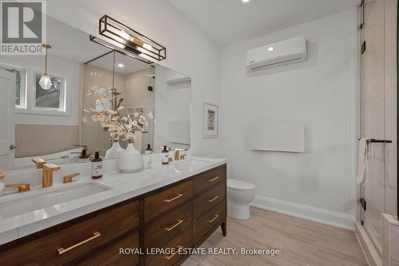 












6641 MAIN STREET

,
Whitchurch-Stouffville,




Ontario
L4A6B3

