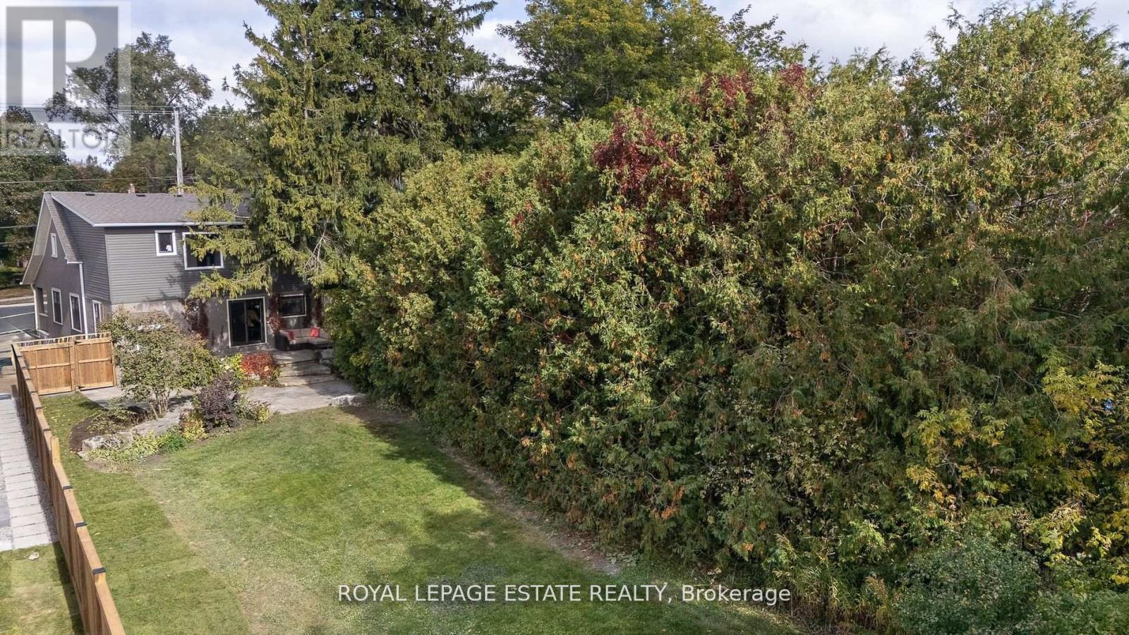 












6641 MAIN STREET

,
Whitchurch-Stouffville,




Ontario
L4A6B3

