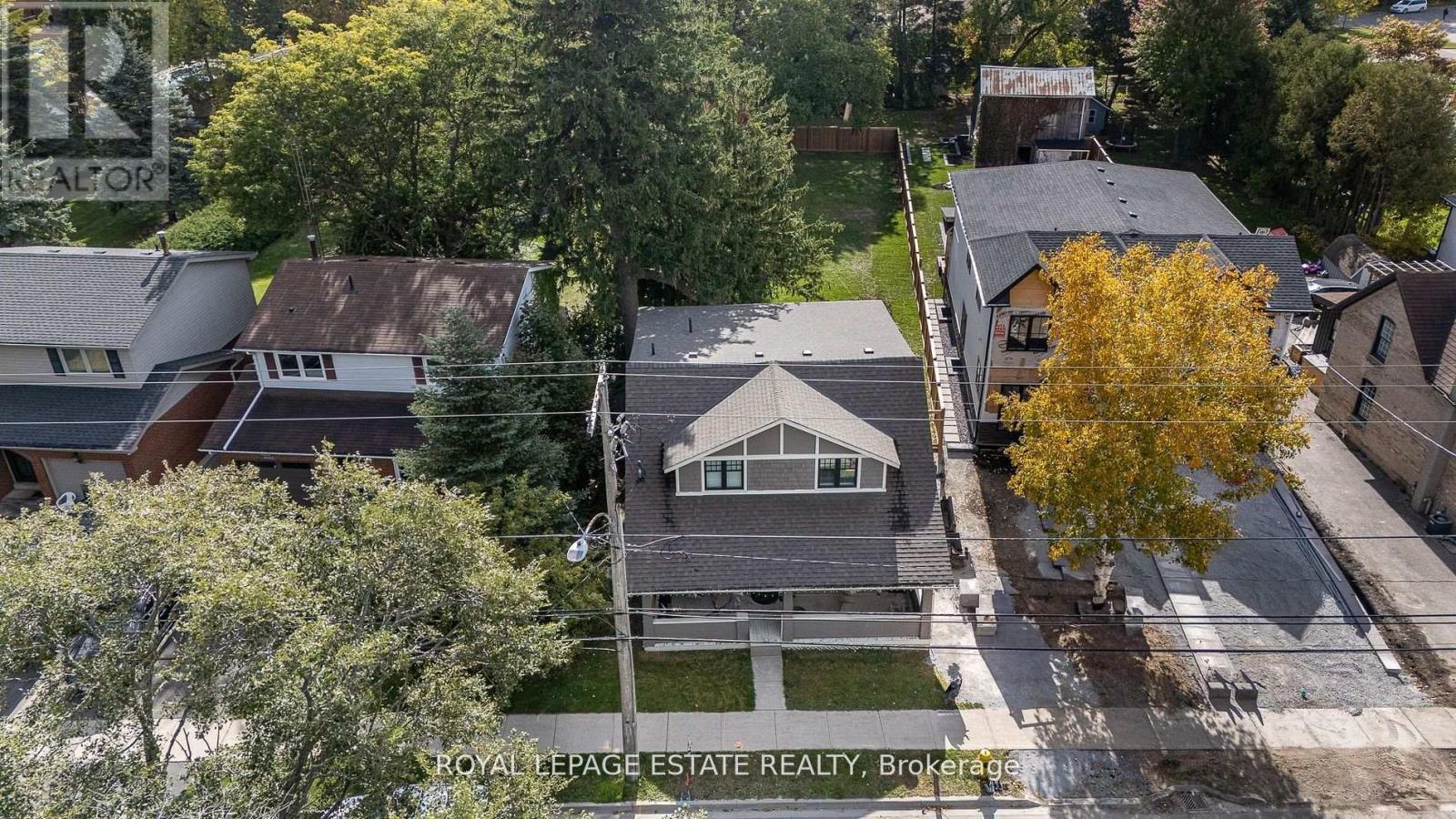 












6641 MAIN STREET

,
Whitchurch-Stouffville,




Ontario
L4A6B3

