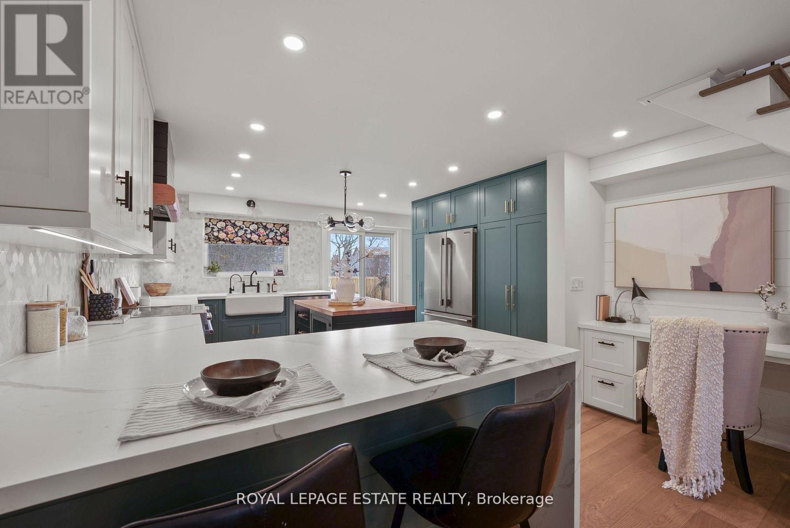 












6641 MAIN STREET

,
Whitchurch-Stouffville,




Ontario
L4A6B3

