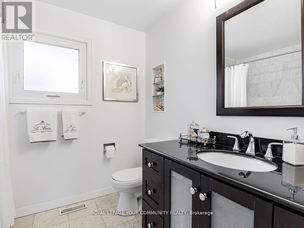












46 GARNISH GREEN

,
Markham,




Ontario
L3P4P5

