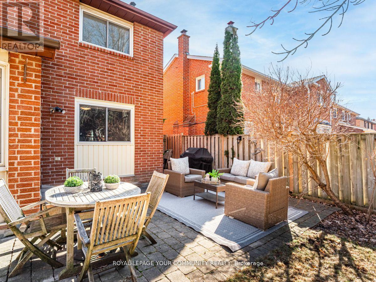 












46 GARNISH GREEN

,
Markham,




Ontario
L3P4P5

