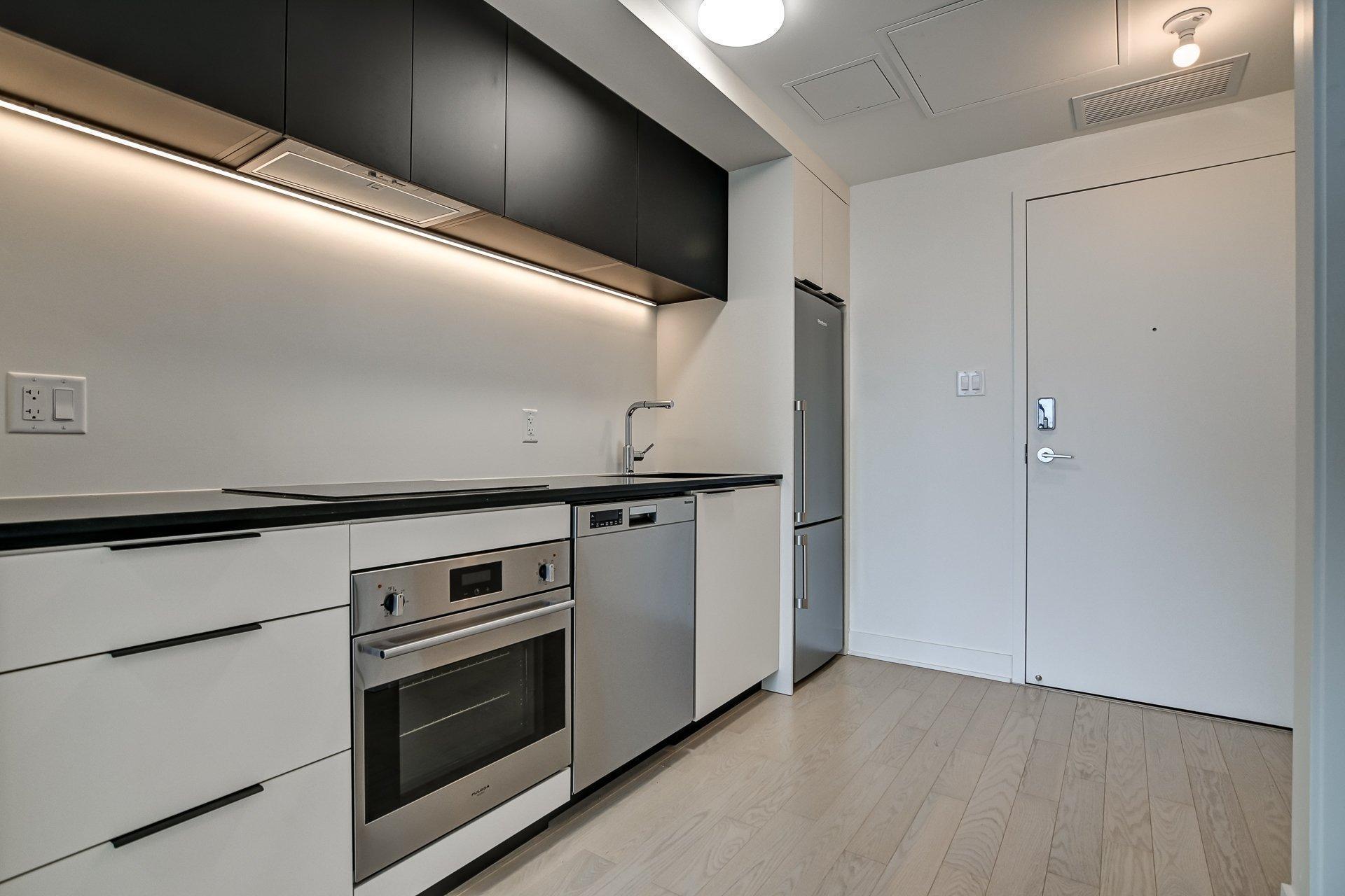 









60


Rue de l'Éclipse

, 1503,
Brossard,




QC
J4Z0T8

