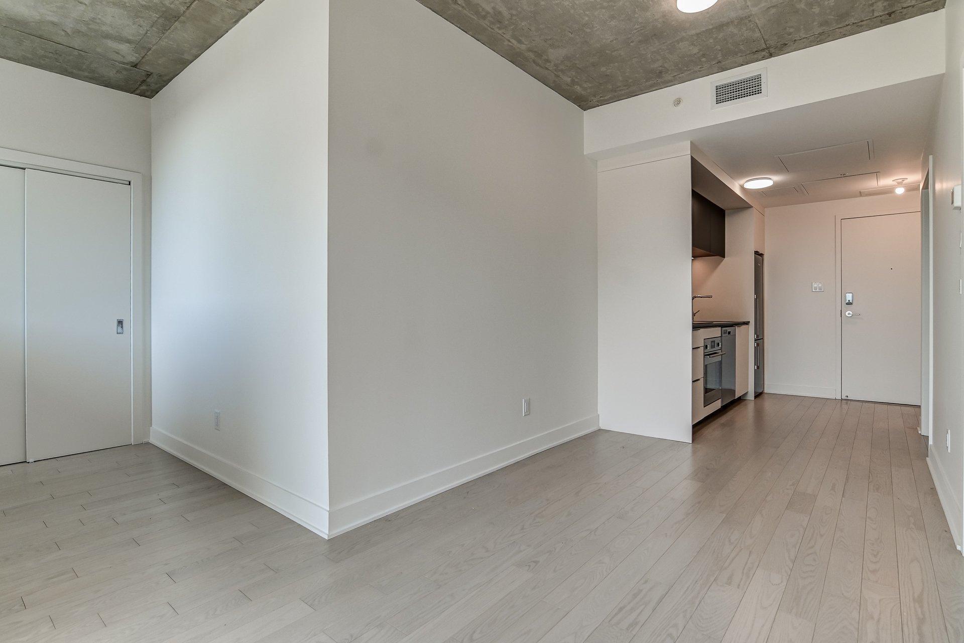 









60


Rue de l'Éclipse

, 1503,
Brossard,




QC
J4Z0T8

