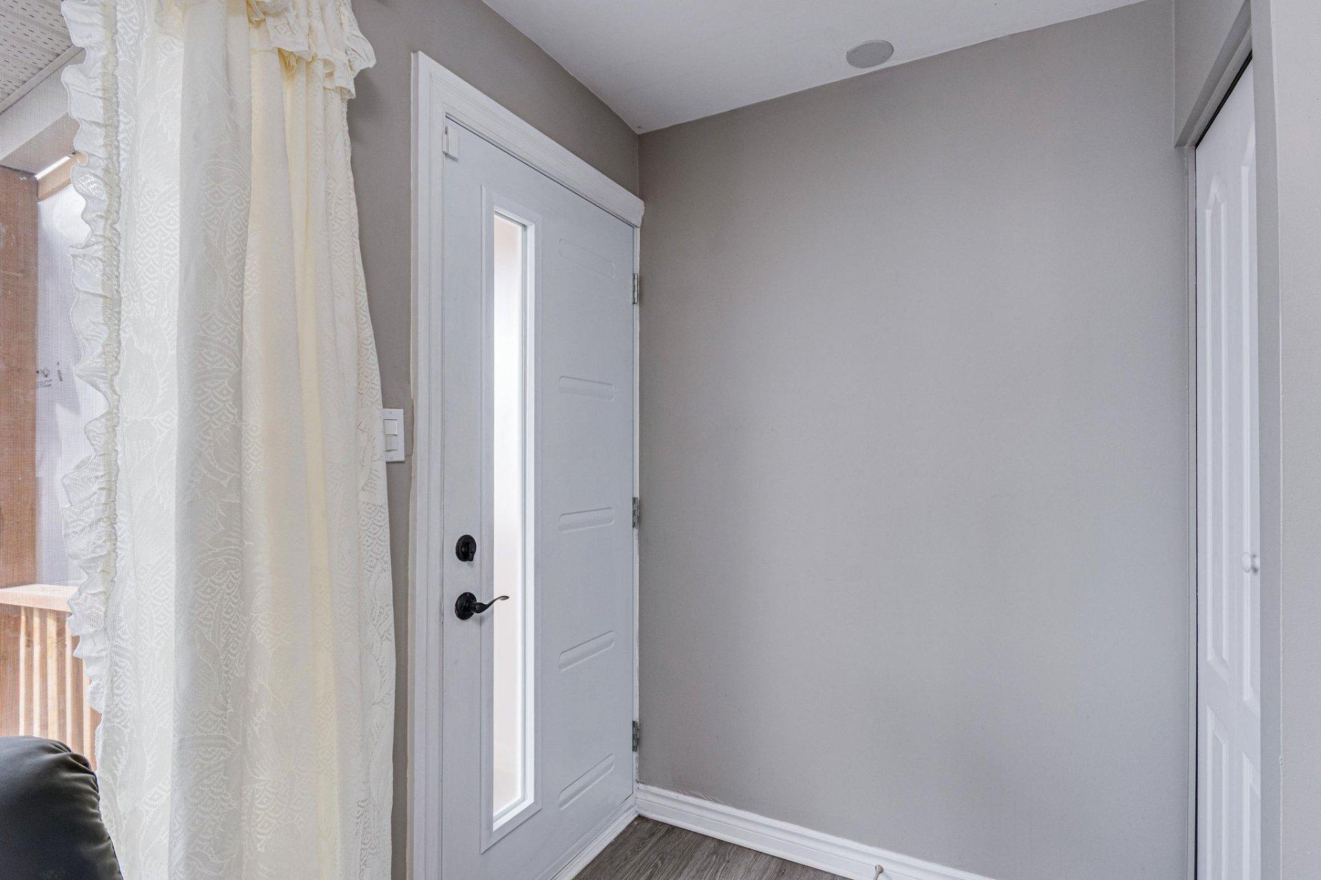









2


Rue Micheline

,
Gatineau (Gatineau),




QC
J8T3K1

