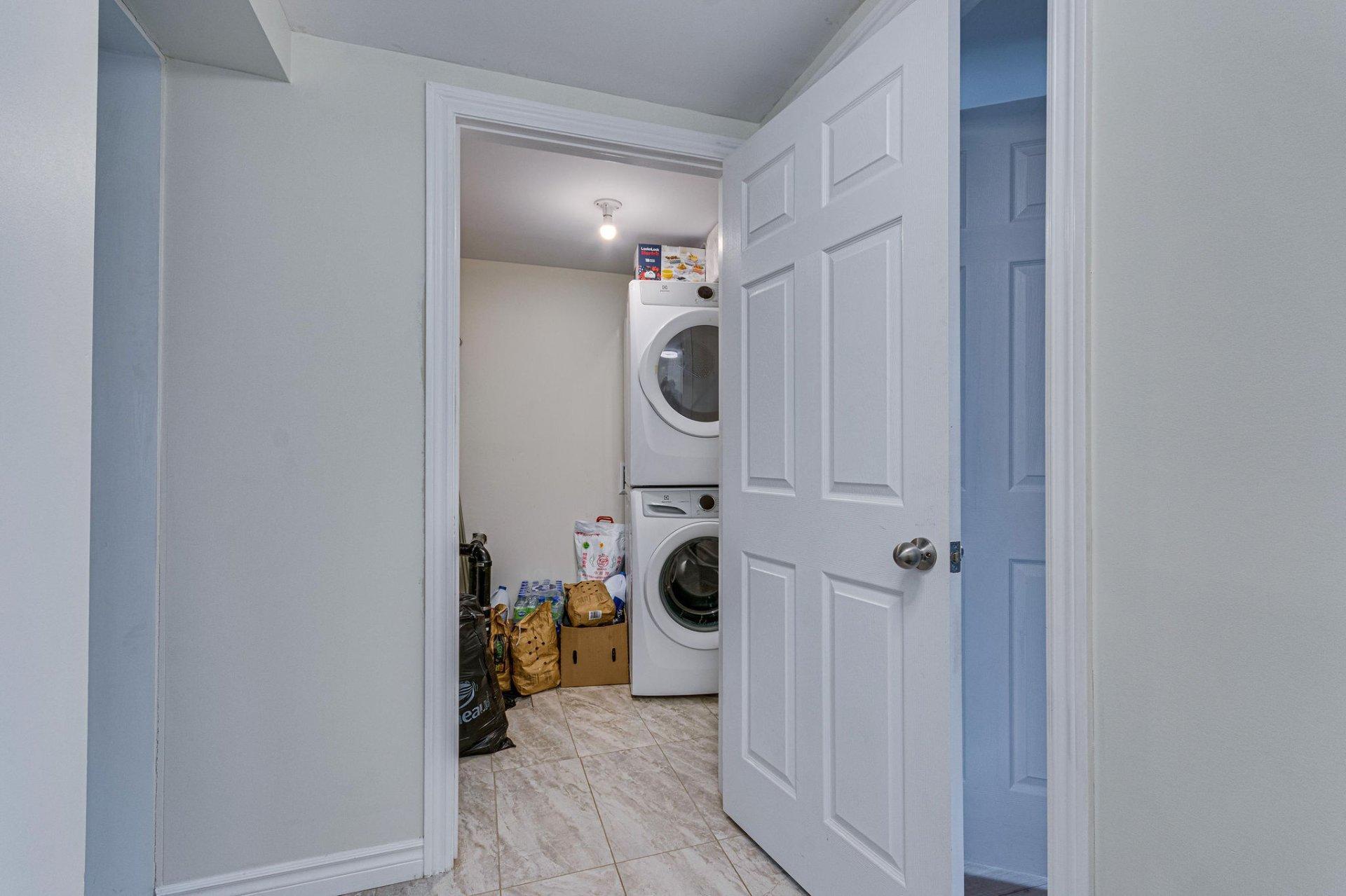 









2


Rue Micheline

,
Gatineau (Gatineau),




QC
J8T3K1

