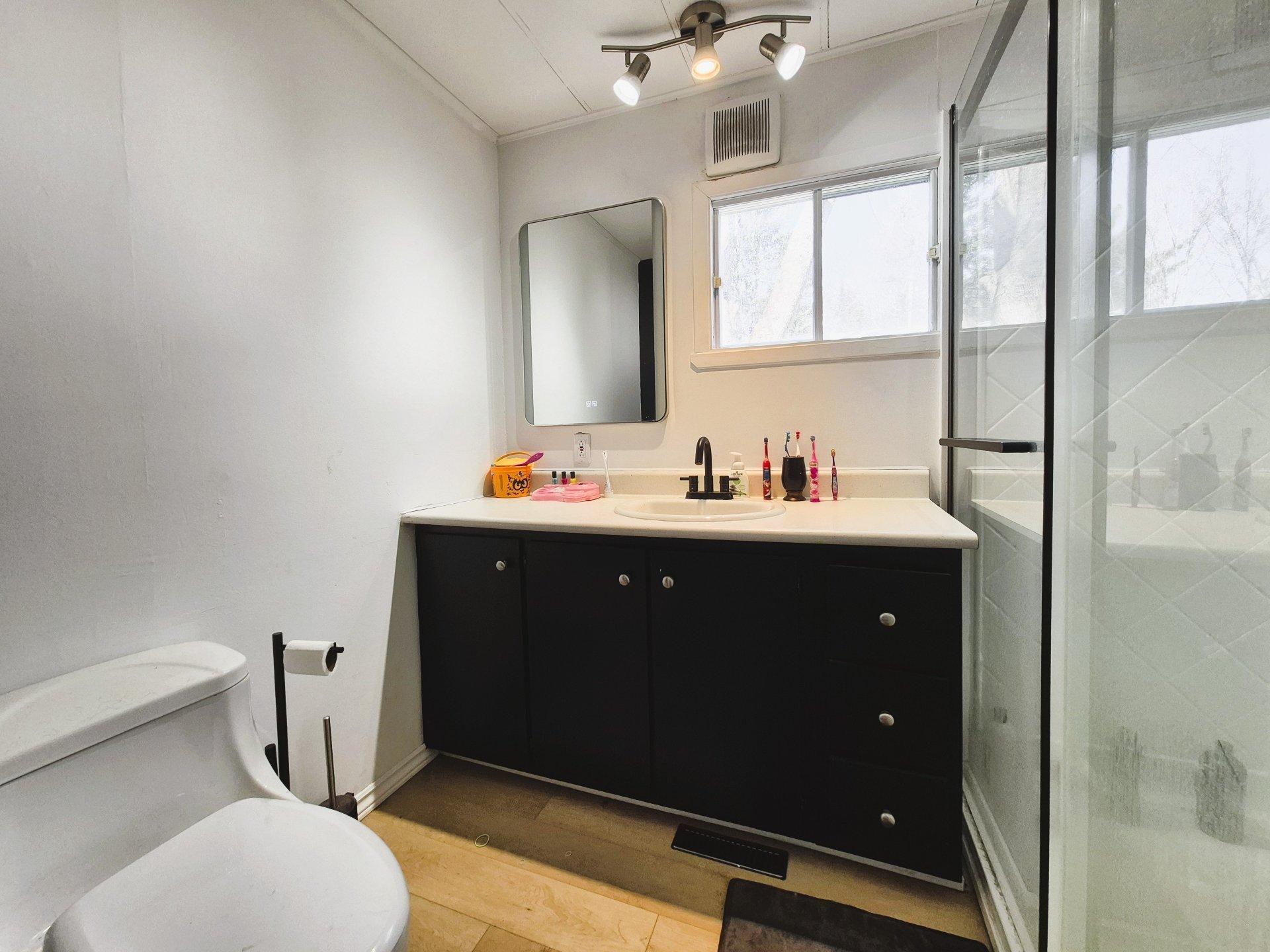 









108


Rue Mystic

,
Brigham,




QC
J2K4W1

