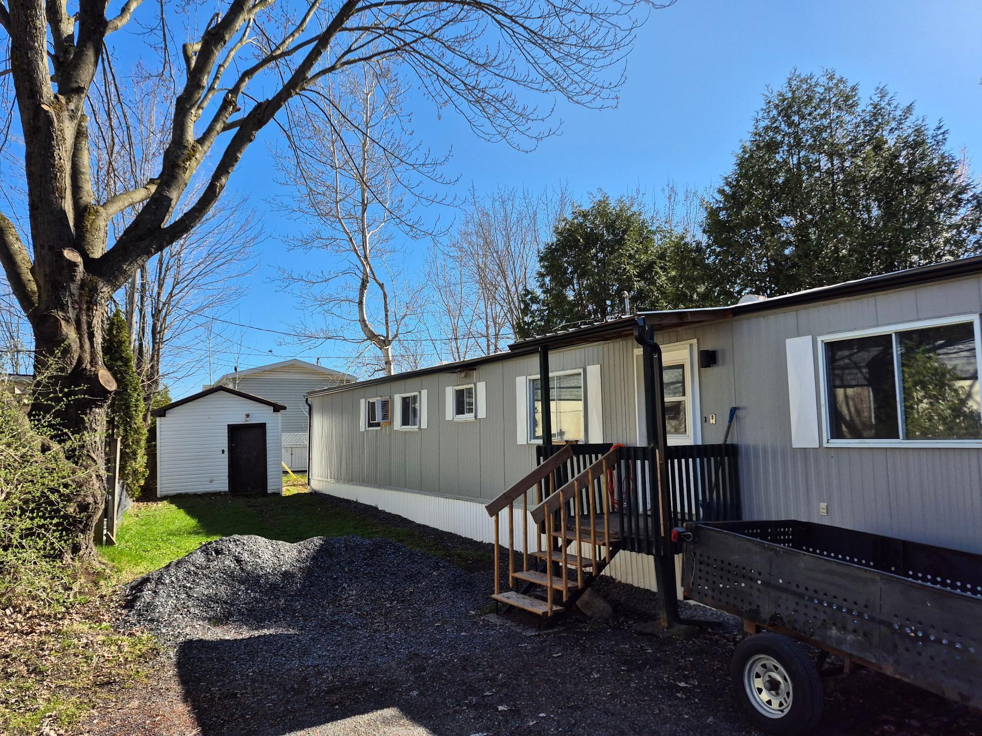 









108


Rue Mystic

,
Brigham,




QC
J2K4W1

