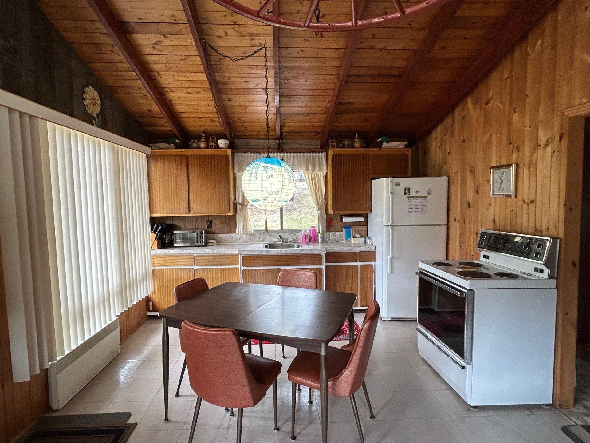 









2470


Ch. des Îles

,
Entrelacs,




QC
J0T2E0

