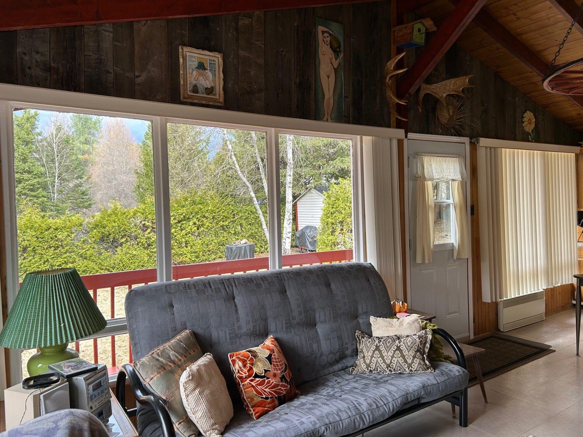 









2470


Ch. des Îles

,
Entrelacs,




QC
J0T2E0

