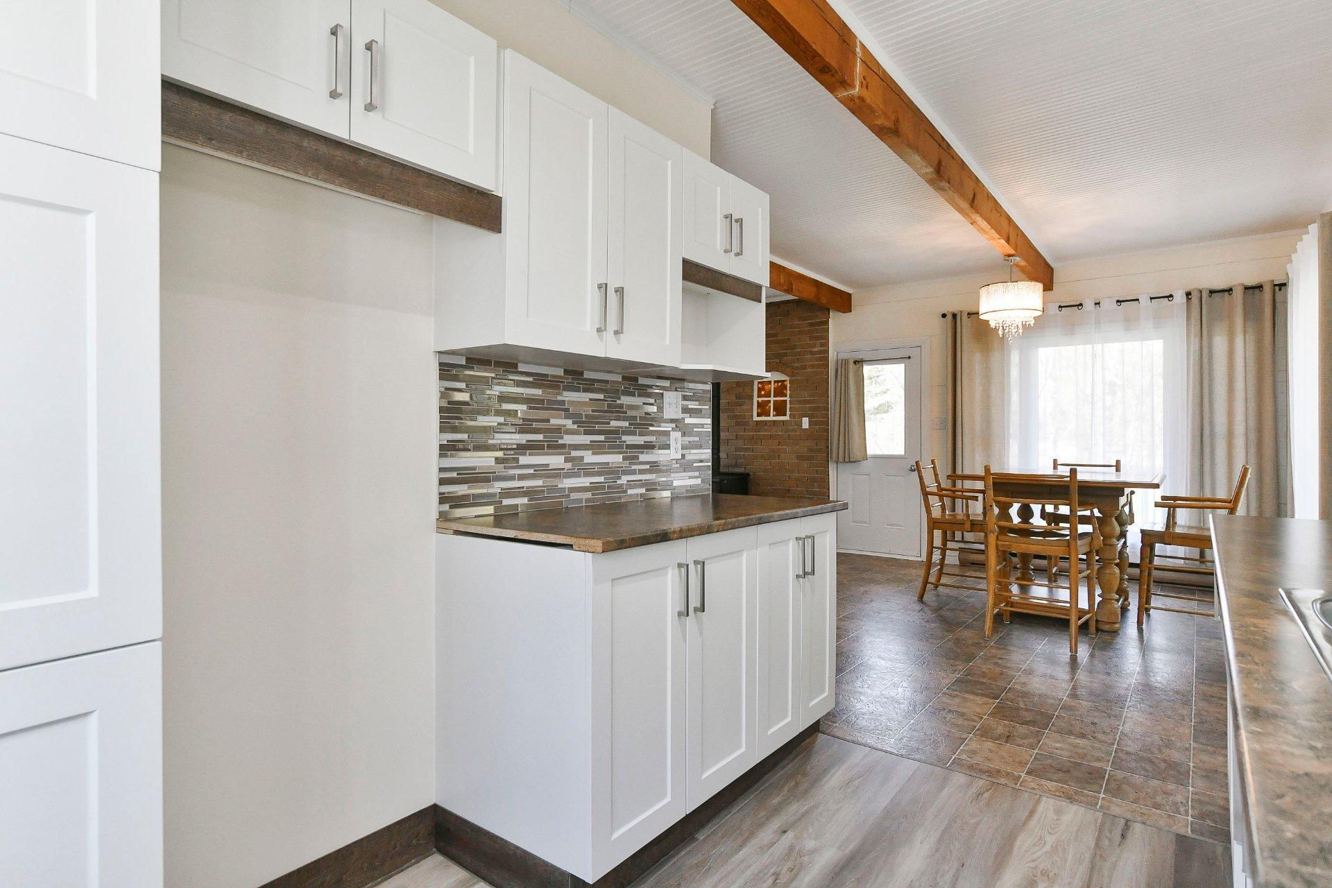 









3567


2e avenue du Domaine-Patry

,
Sainte-Julienne,




QC
J0K2T0


