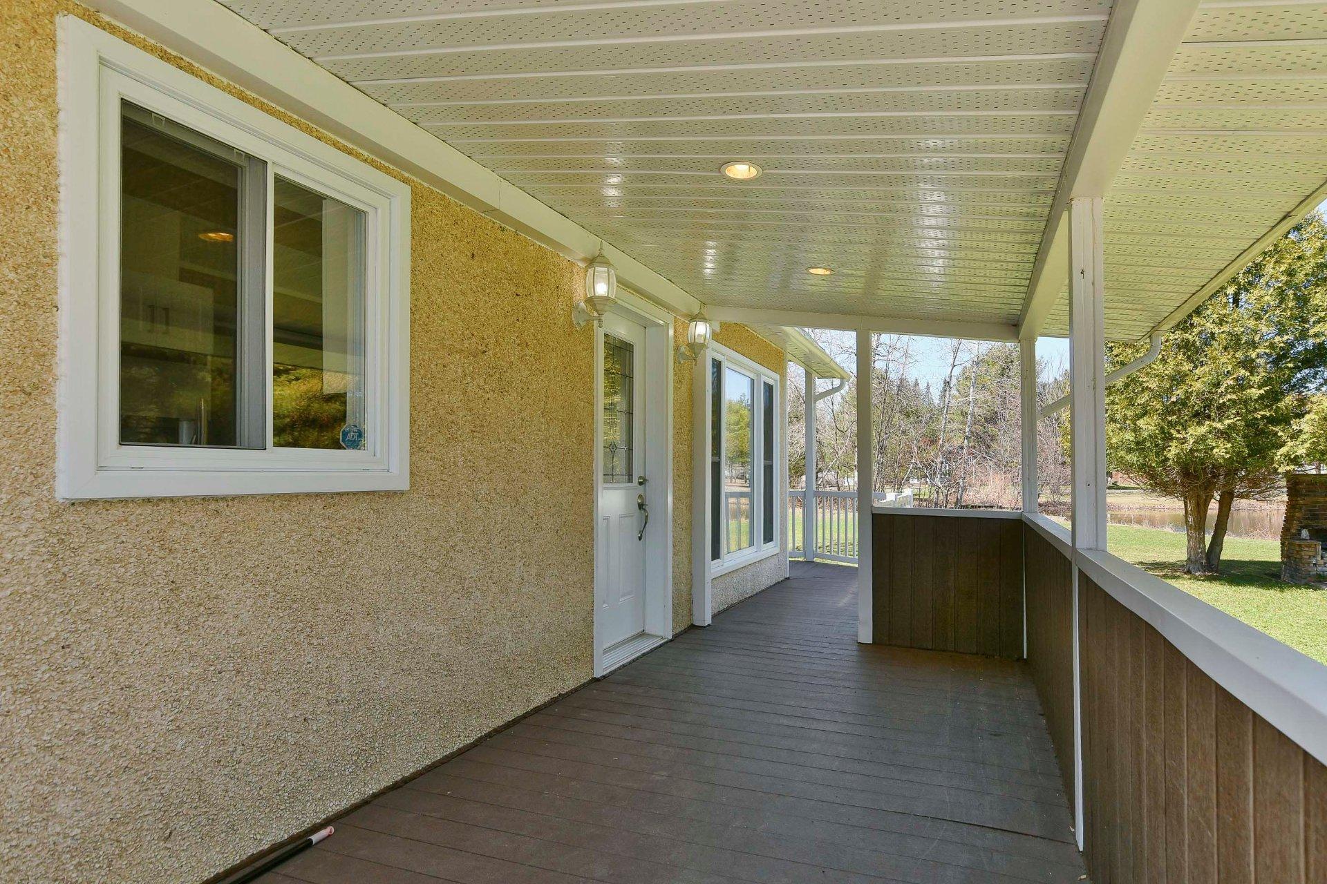 









3567


2e avenue du Domaine-Patry

,
Sainte-Julienne,




QC
J0K2T0

